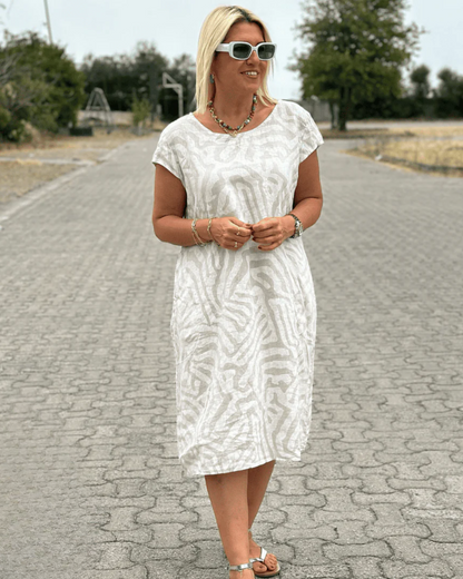 Vestido Curto Boho de Corte Solto