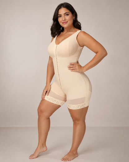 Cinta de alta compressão com efeito modelador e abdominoplastia