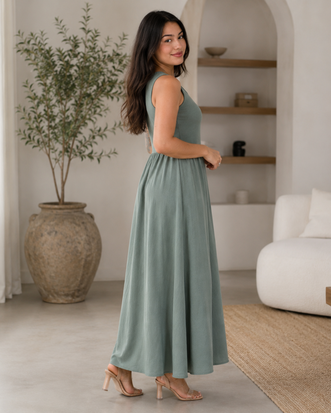 Vestido Comprido Fluido Sem Mangas