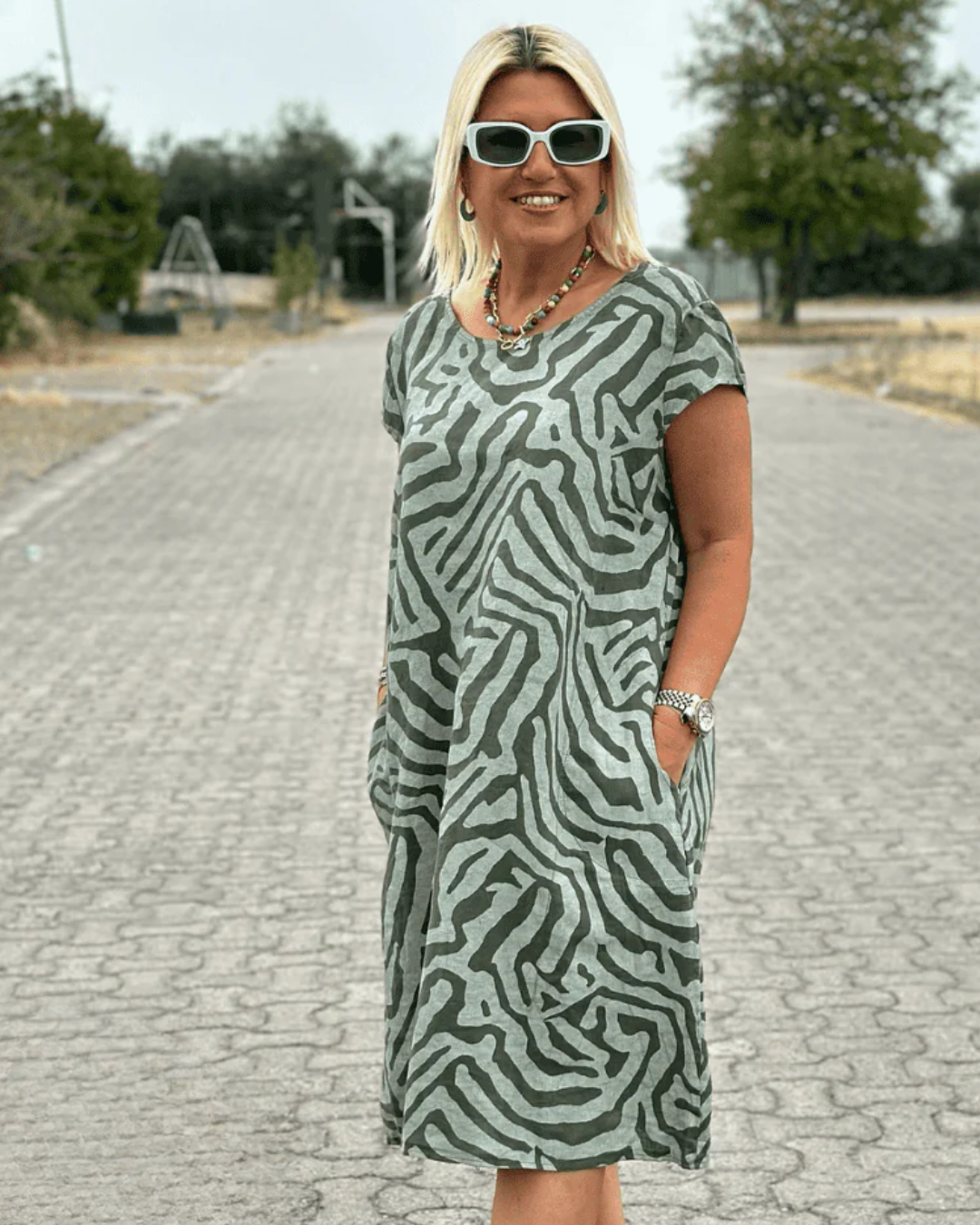 Vestido Curto Boho de Corte Solto