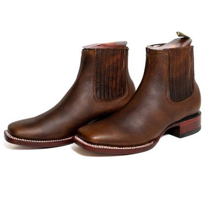 Botas de Couro Elegantes